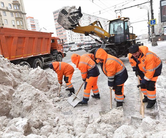 Уборка снега в Алапаевске и  Свердловской области