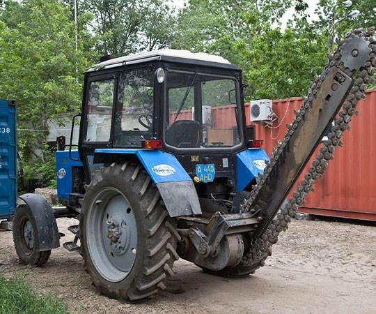 Траншеекопатель в аренду в Алапаевске и  Свердловской области